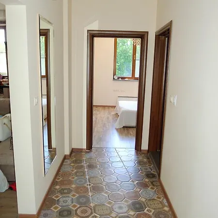 Sea Garden Lux Апартаменты Варна